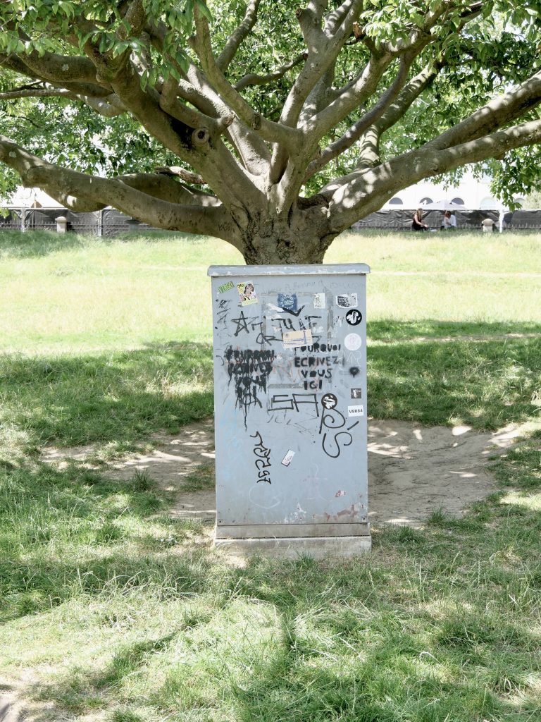 https://culture.ixelles.be/wp-content/uploads/2025/05/4a149e7b6f149aa0348c80e86833ef421da85255-768x1024.jpg